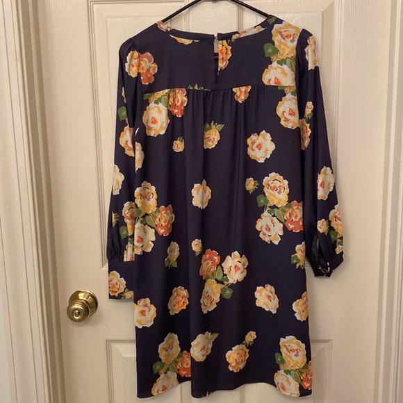Loft SP Gray Floral Print Long Sleeve Shift Dress - Picture 3 of 9